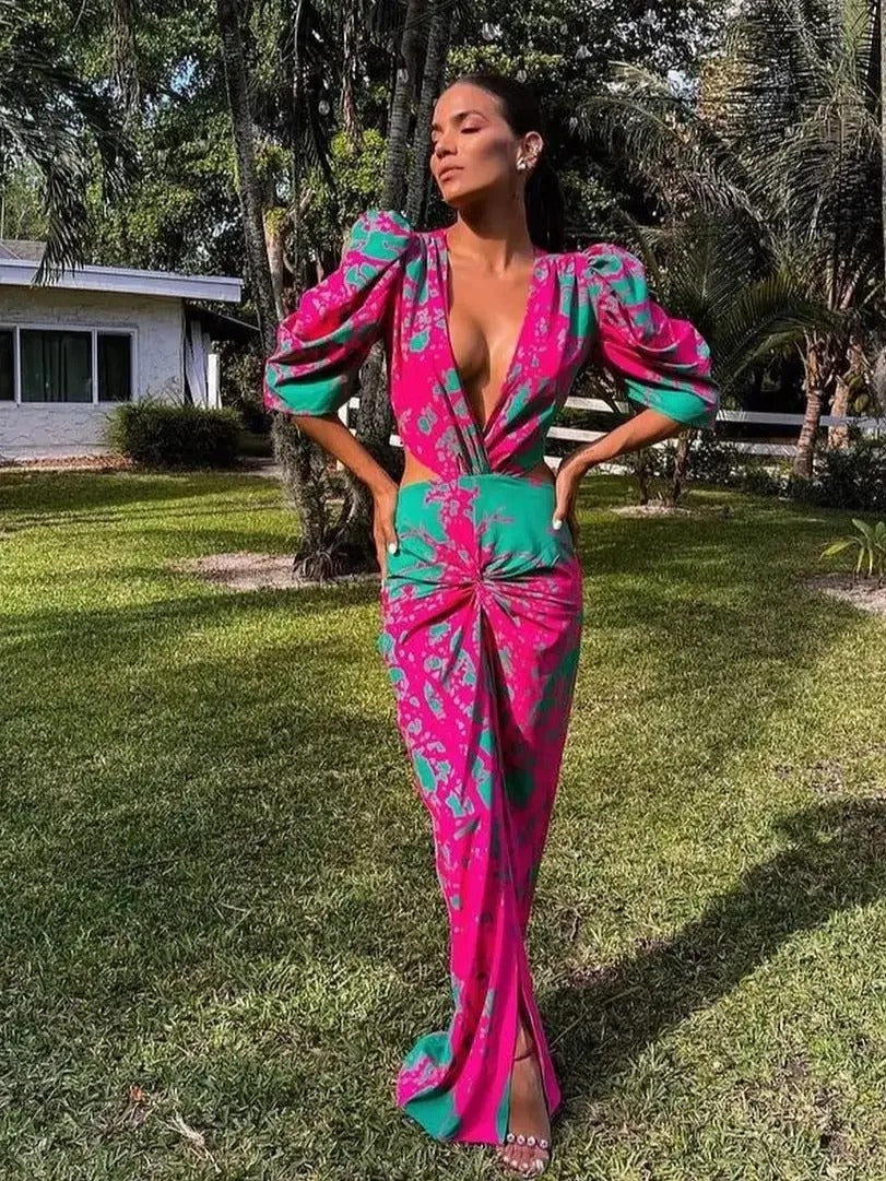 Robe colorée à plis